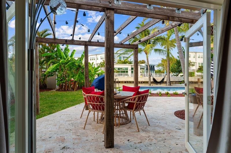 Image 34 of 73 For 2757 14th Ave