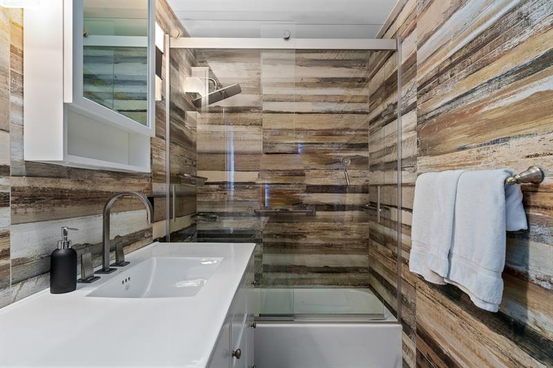 Image 37 of 73 For 2757 14th Ave