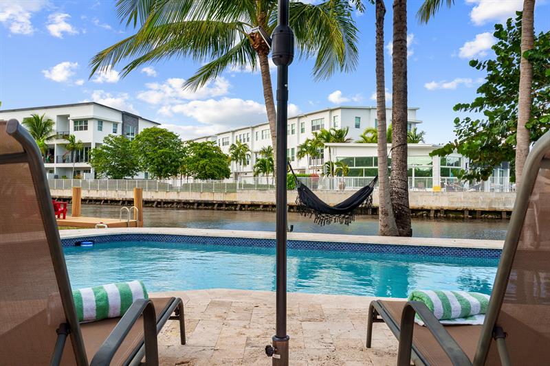 Image 54 of 73 For 2757 14th Ave