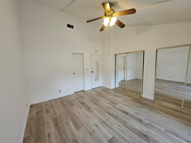 Image 22 of 29 For 8047 8th St  47-01