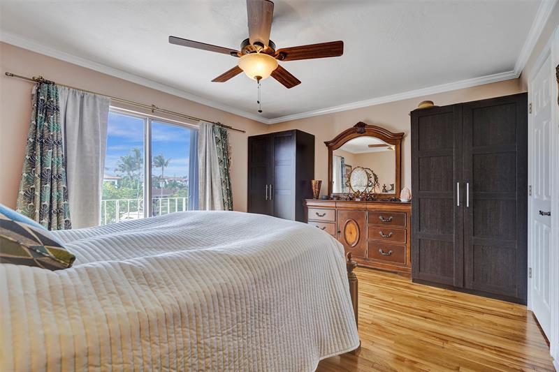 Image 11 of 62 For 2500 36th St  8