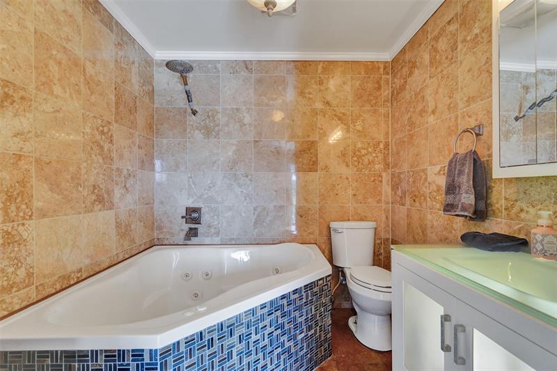 Image 14 of 62 For 2500 36th St  8