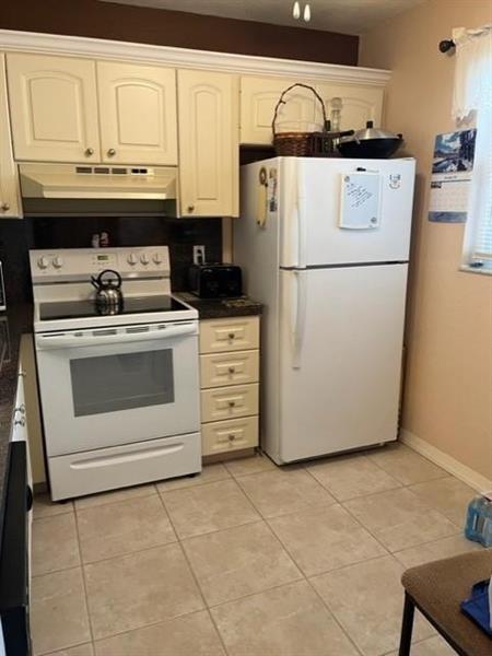 Image 10 of 15 For 314 10th St  305