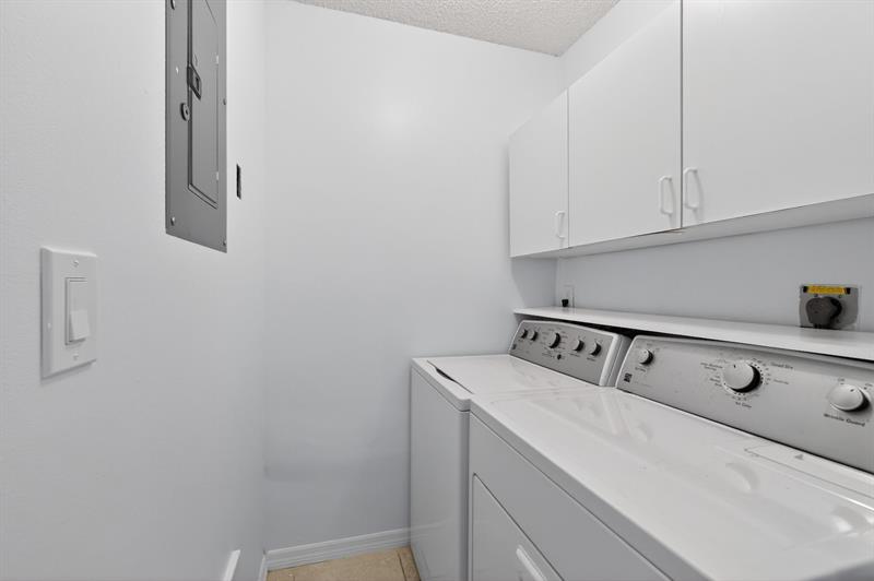 Image 19 of 39 For 9110 22nd Ct D-4