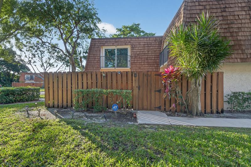 Image 2 of 39 For 9110 22nd Ct D-4