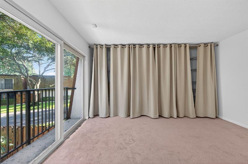 Image 24 of 39 For 9110 22nd Ct D-4