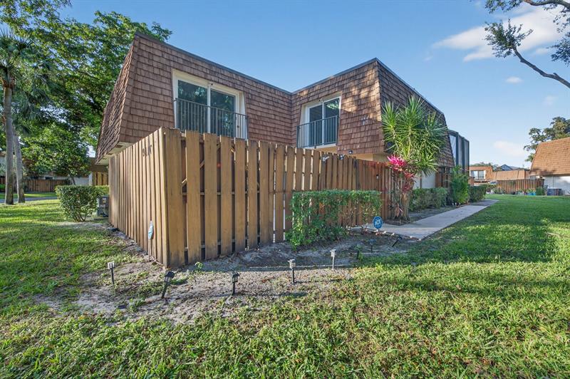 Image 3 of 39 For 9110 22nd Ct D-4