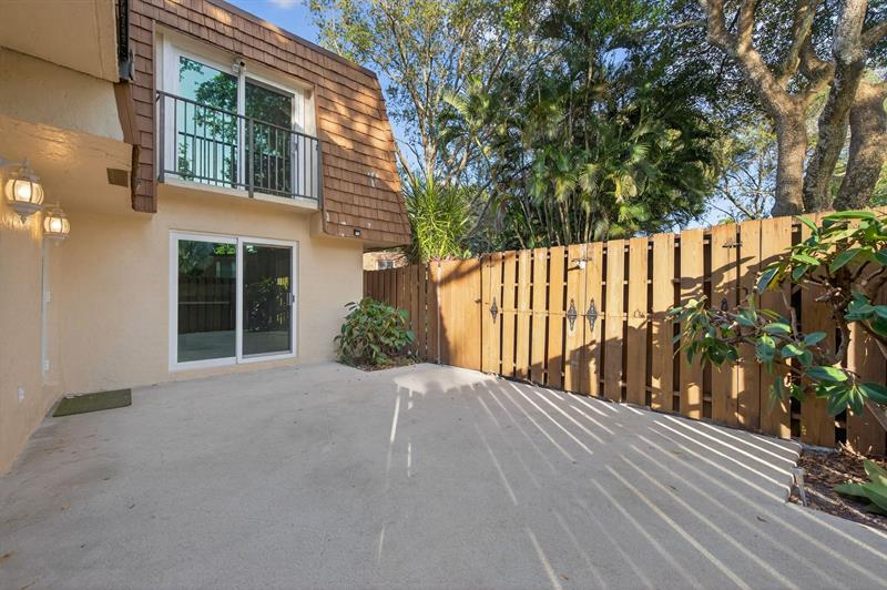 Image 6 of 39 For 9110 22nd Ct D-4