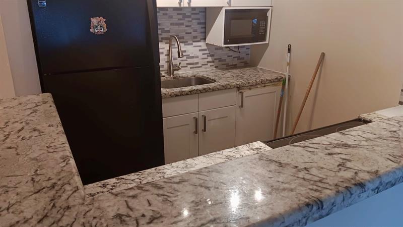 Image 6 of 9 For 2000 51st Ct  203