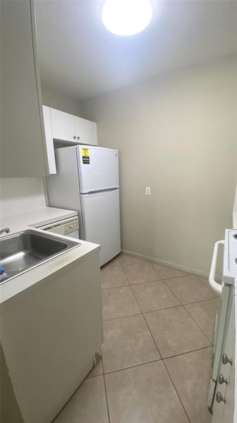 Image 6 of 25 For 770 2nd Ave  B211