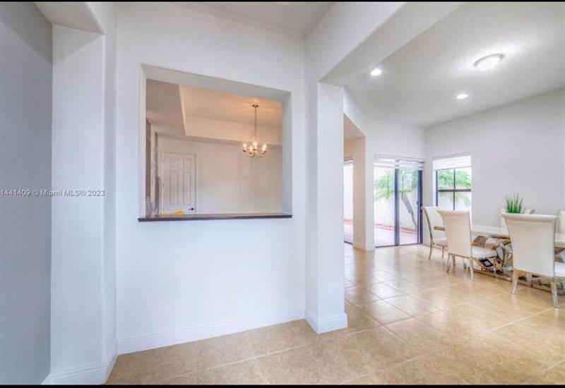 Image 6 of 25 For 8362 39th Ct