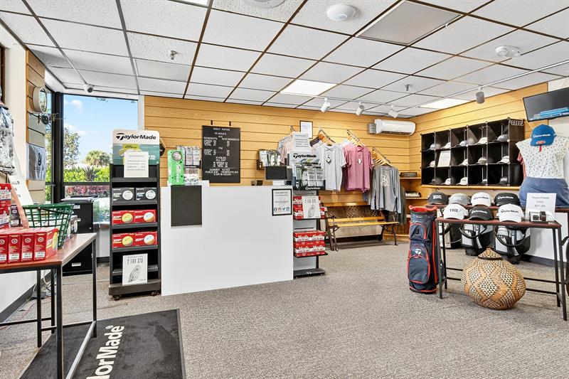 Image 37 of 47 For 5021 Oak Hill Lane  115