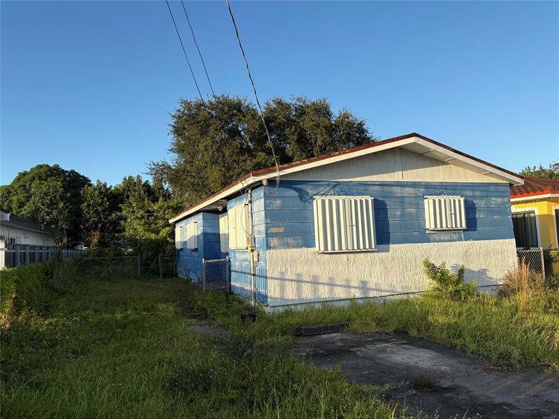Listing Details for 2129 59th St, Miami, FL 33142