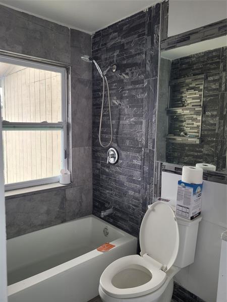 Image 8 of 11 For 7967 6th Ct  