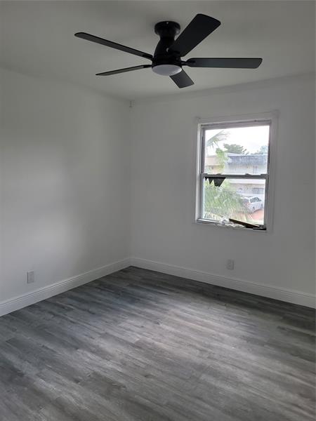 Image 9 of 11 For 7967 6th Ct  