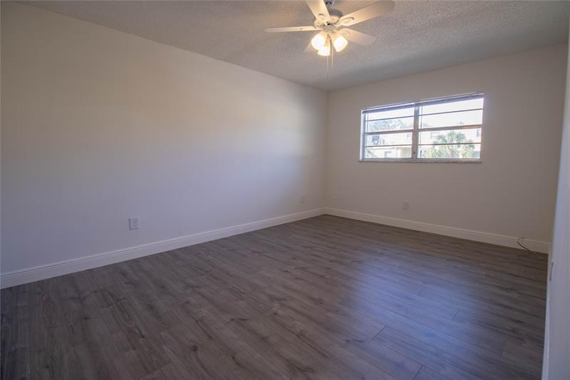 Image 16 of 19 For 1507 Argyle Drive  206