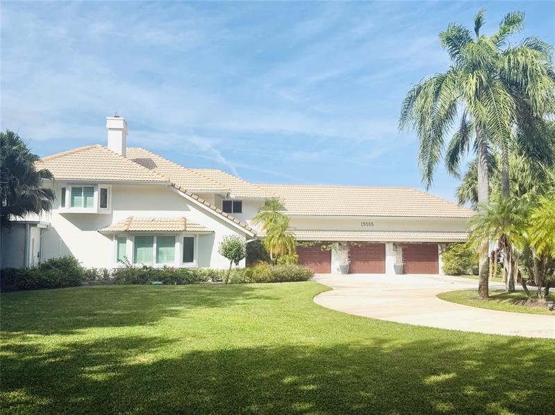 Image 9 of 10 For 15555 Hawker Ln