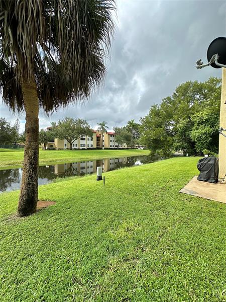 Image 12 of 13 For 11622 Royal Palm Blvd  11622