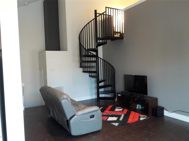 Image 3 of 20 For 12662 32nd Pl  12662