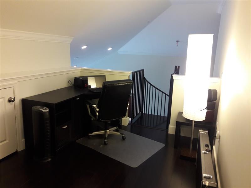 Image 5 of 20 For 12662 32nd Pl  12662