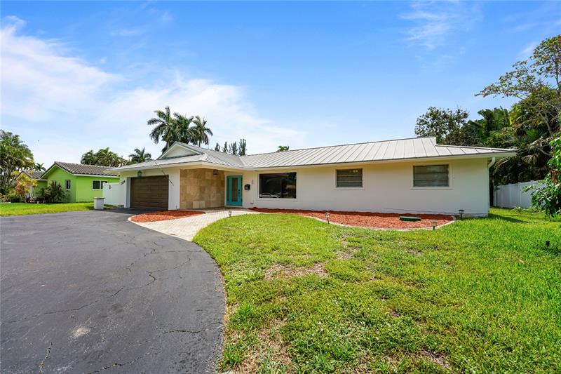 Image 48 of 63 For 1120 Tropical Way