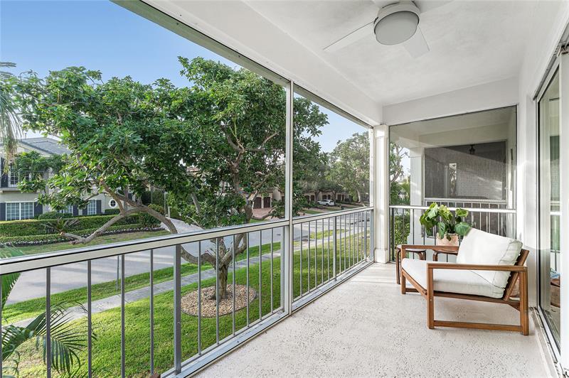 Image 30 of 42 For 301 Venetian Drive 16