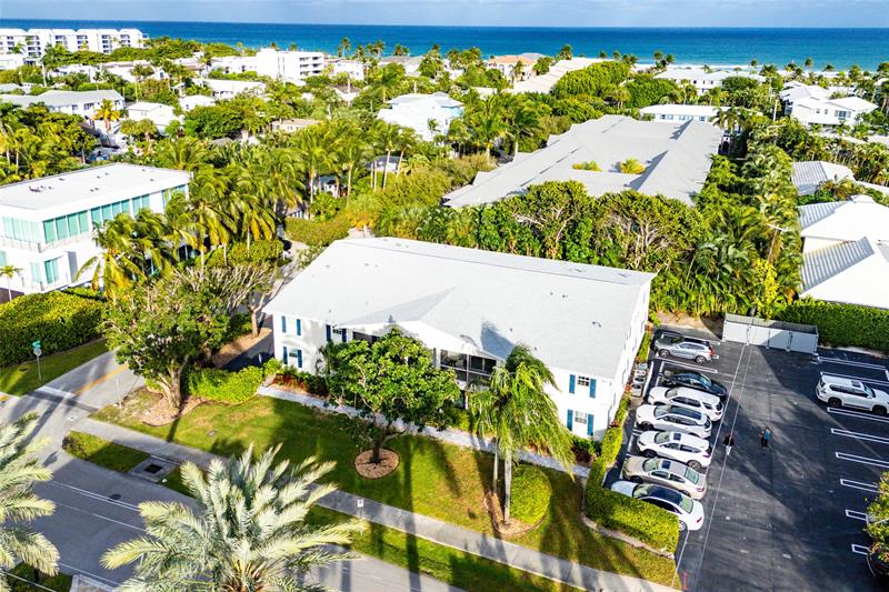 Image 34 of 42 For 301 Venetian Drive 16