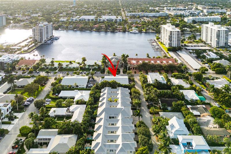 Image 41 of 42 For 301 Venetian Drive 16