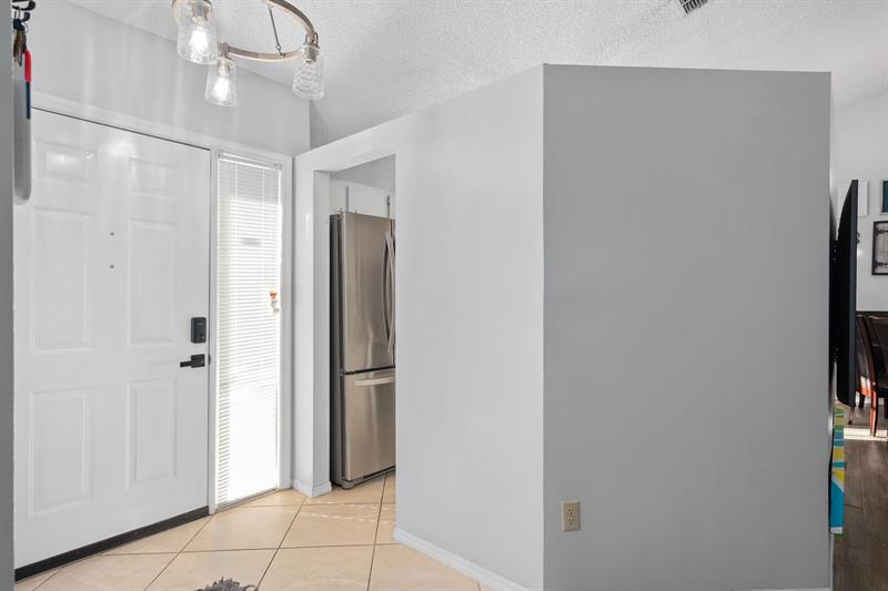 Image 6 of 19 For 782 Olympic Cir