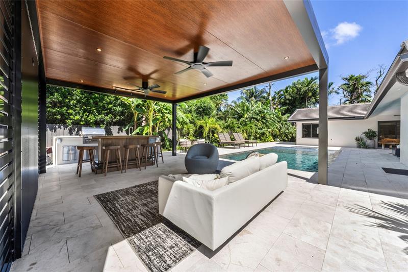 Image 10 of 72 For 1621 Seabreeze Blvd