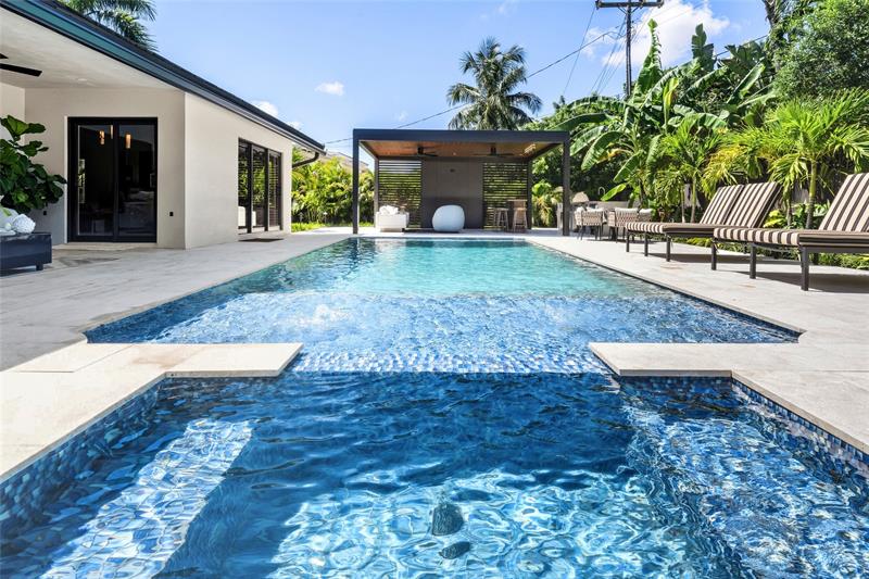 Image 23 of 72 For 1621 Seabreeze Blvd