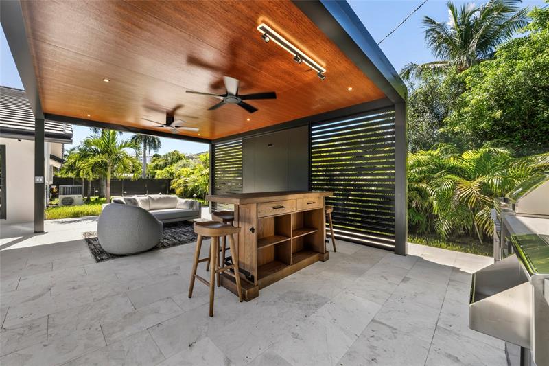 Image 25 of 72 For 1621 Seabreeze Blvd