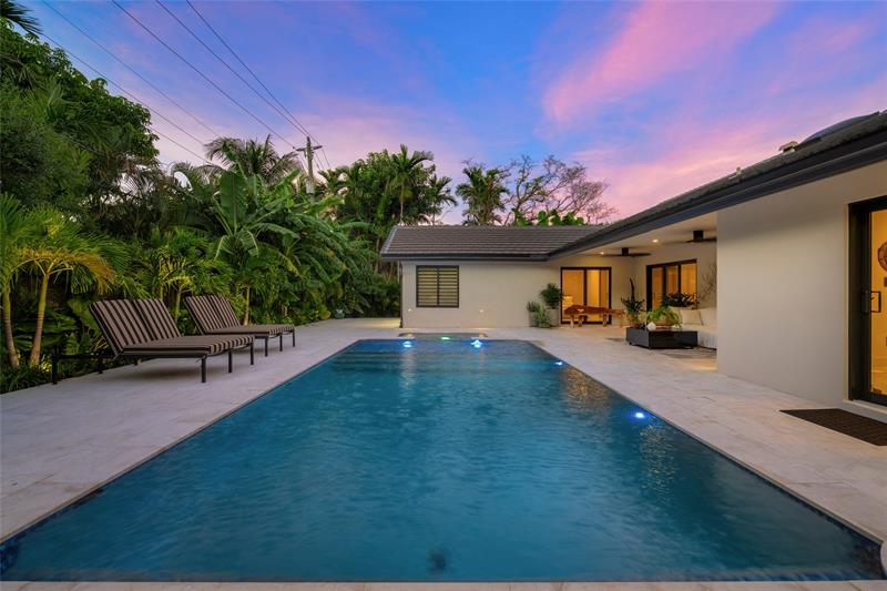 Image 31 of 72 For 1621 Seabreeze Blvd