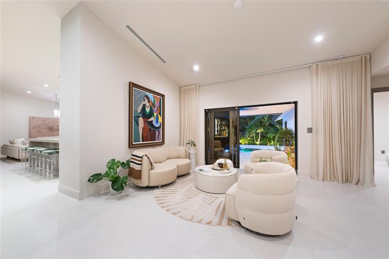 Image 43 of 72 For 1621 Seabreeze Blvd