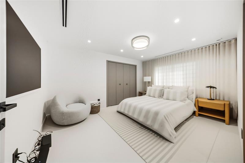 Image 50 of 72 For 1621 Seabreeze Blvd