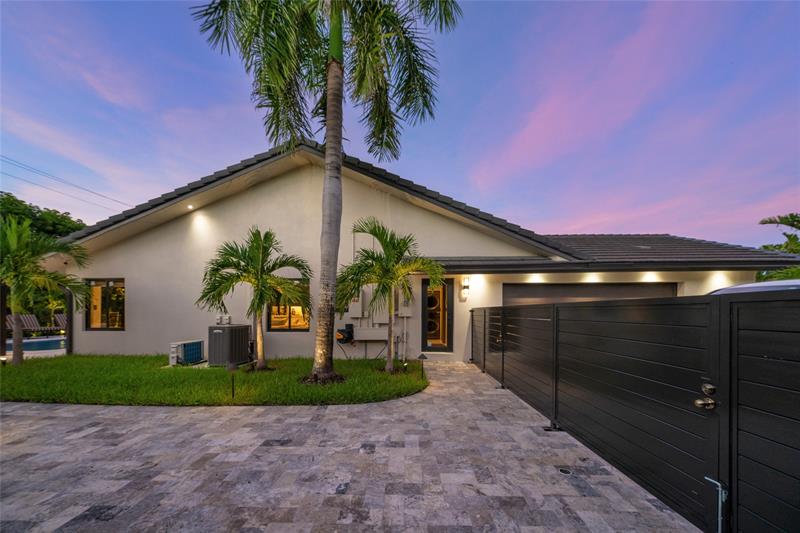 Image 55 of 72 For 1621 Seabreeze Blvd