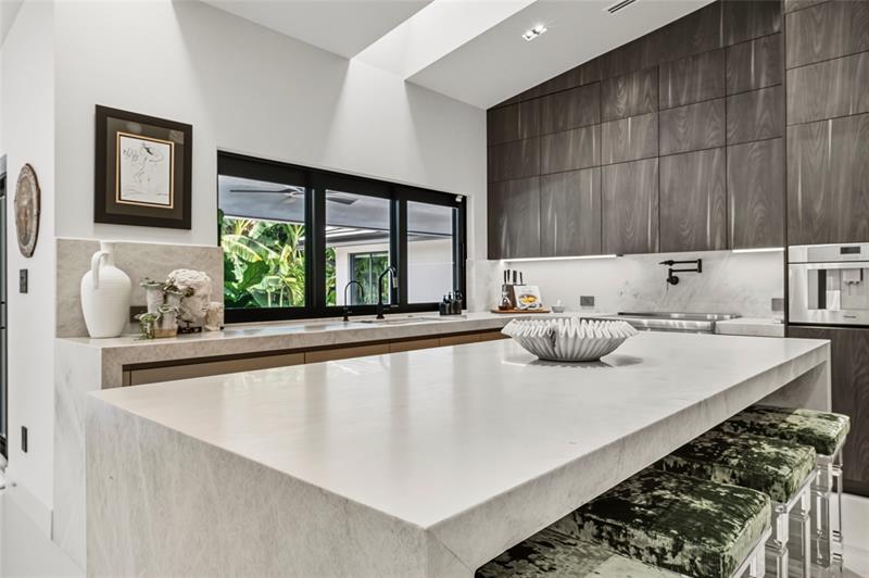 Image 60 of 72 For 1621 Seabreeze Blvd