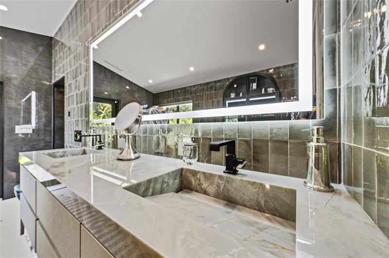 Image 64 of 72 For 1621 Seabreeze Blvd