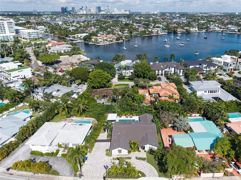 Image 67 of 72 For 1621 Seabreeze Blvd