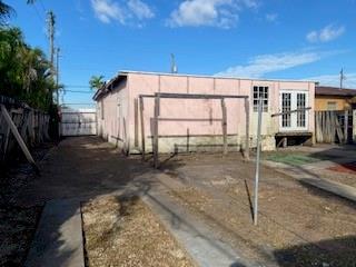 Image 21 of 28 For 25 50th Ave  