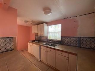 Image 25 of 28 For 25 50th Ave  