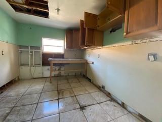 Image 9 of 28 For 25 50th Ave  