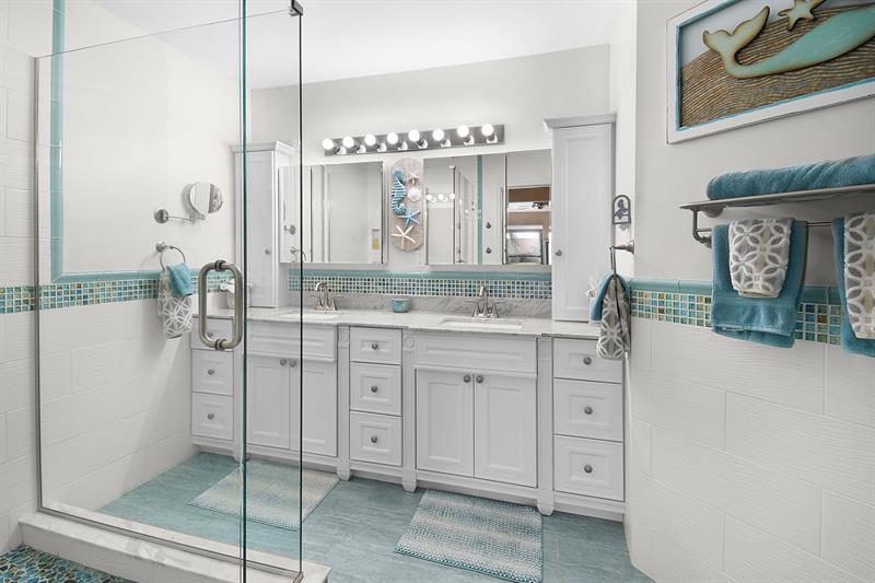 Image 30 of 64 For 6040 Martinique Dr  201