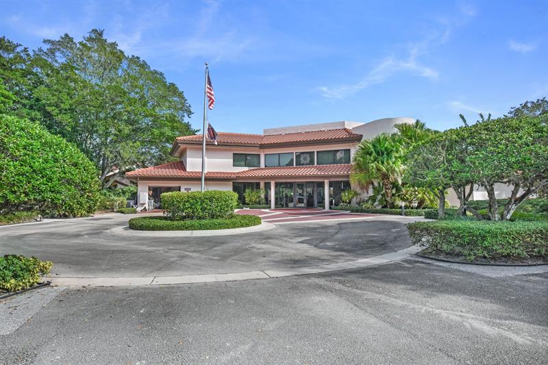 Image 45 of 64 For 6040 Martinique Dr  201