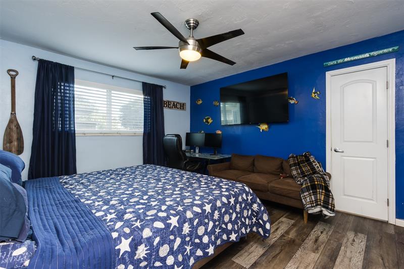 Image 31 of 50 For 8880 49th St