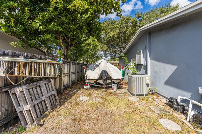 Image 44 of 50 For 8880 49th St