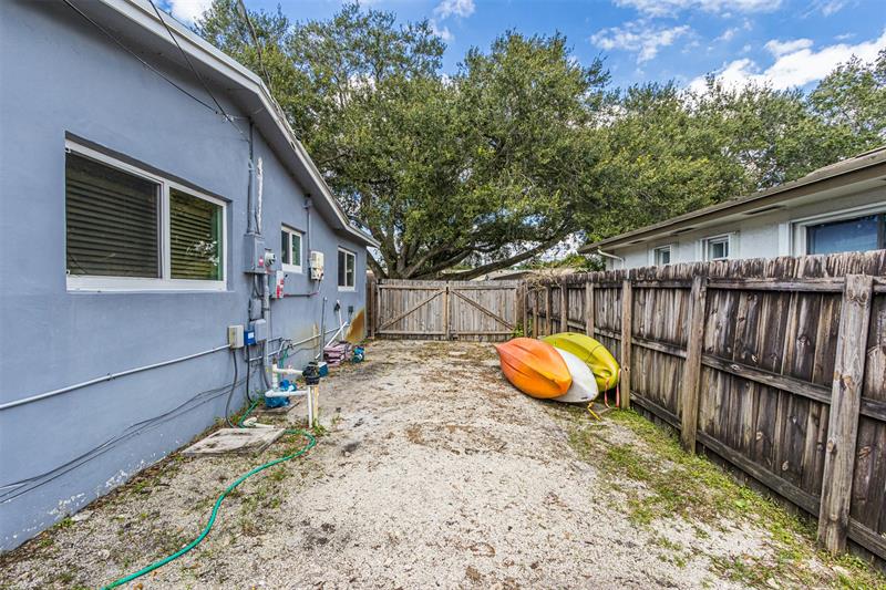 Image 46 of 50 For 8880 49th St