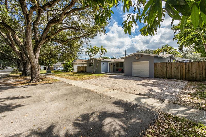 Image 48 of 50 For 8880 49th St