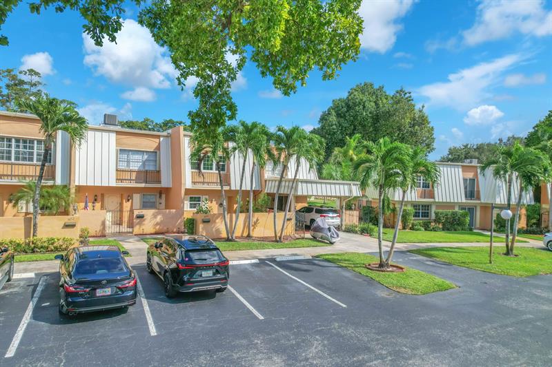 Details for 3656 Citrus Trce  4, Fort Lauderdale, FL 33328
