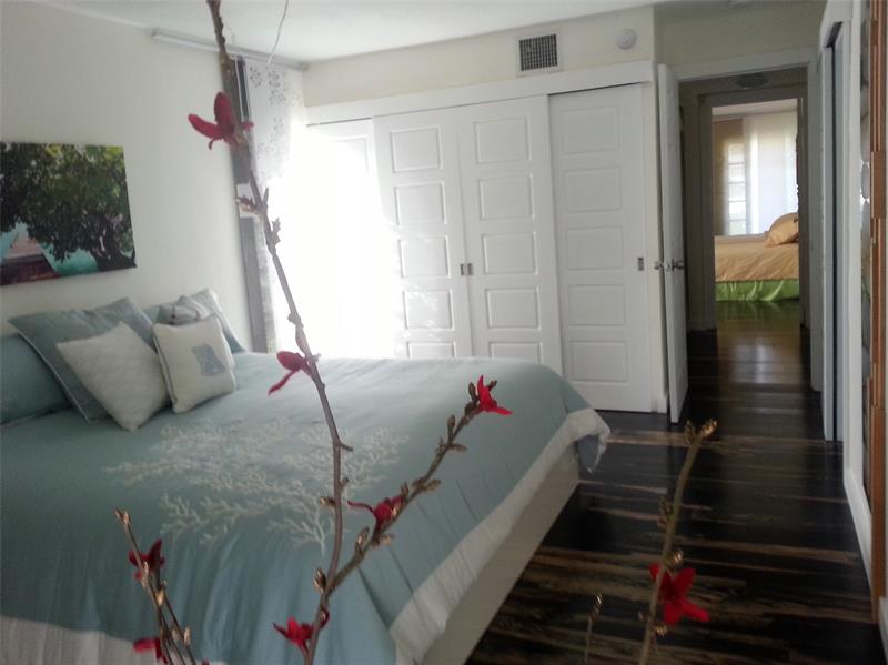 Image 16 of 23 For 7108 66th St